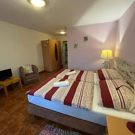 Erdei Vendeghaz Guest house