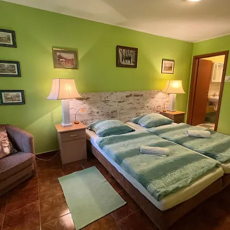 Guest house Erdei Vendeghaz Bogot